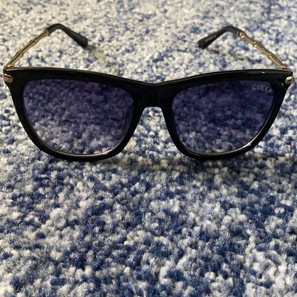 Gucci Sunglasses - Picture 2 of 7